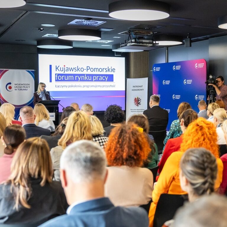 Kujawsko-Pomorskie Forum Rynku Pracy: ekspercka debata o pokoleniach, wyzwaniach i sile współpracy